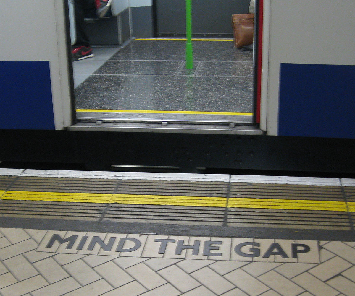 mind-the-gap-tube-1200w
